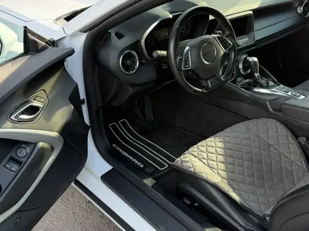 Chevrolet Camaro 2021 года за 17 000 000 тг. в Астана – фото 2