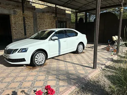 Skoda Octavia 2019 года за 9 300 000 тг. в Туркестан – фото 2