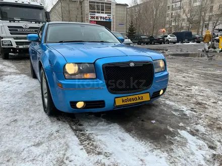 Chrysler 300C 2006 года за 3 500 000 тг. в Астана – фото 2