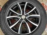 Шины с дисками 225/60 R17 за 185 000 тг. в Астана