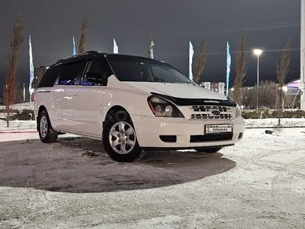 Kia Carnival 2009 года за 8 150 000 тг. в Актобе – фото 13