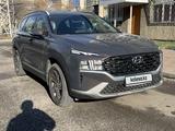 Hyundai Santa Fe 2021 года за 17 000 000 тг. в Алматы – фото 3