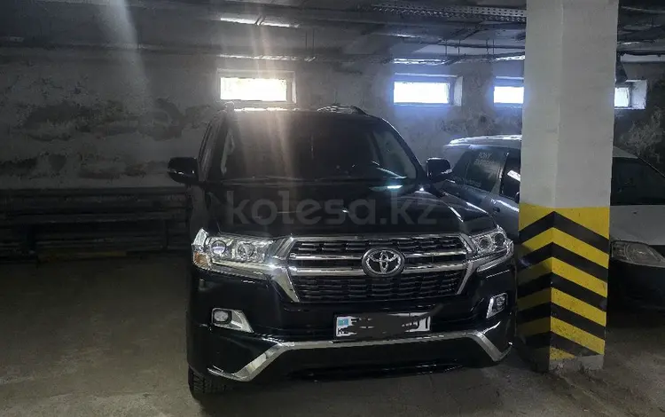 Toyota Land Cruiser 2011 года за 16 500 000 тг. в Астана