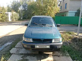 Mitsubishi Space Runner, 1995