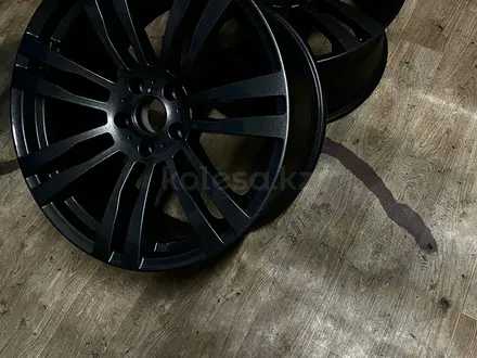 333 стиль р20 на зиме за 400 000 тг. в Астана – фото 5