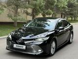 Toyota Camry 2019 годаfor13 900 000 тг. в Алматы – фото 3