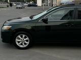 Toyota Camry 2010 годаfor3 850 000 тг. в Атырау – фото 4