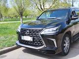 Lexus LX 570 2017 года за 44 000 000 тг. в Астана – фото 2