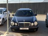 Mercedes-Benz E 280 1998 года за 2 600 000 тг. в Астана