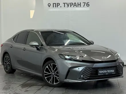 Toyota Camry Luxe 2024 года за 21 290 000 тг. в Астана – фото 20