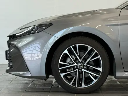 Toyota Camry Luxe 2024 года за 21 290 000 тг. в Астана – фото 17