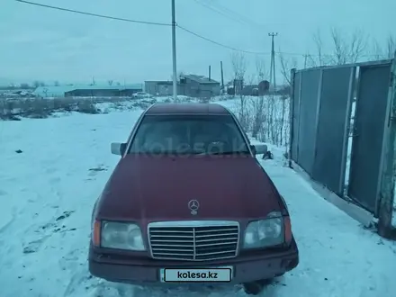 Mercedes-Benz E 230 1993 года за 1 300 000 тг. в Караганда