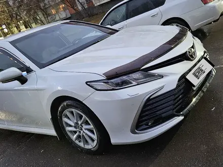 Toyota Camry 2021 года за 14 500 000 тг. в Астана – фото 3