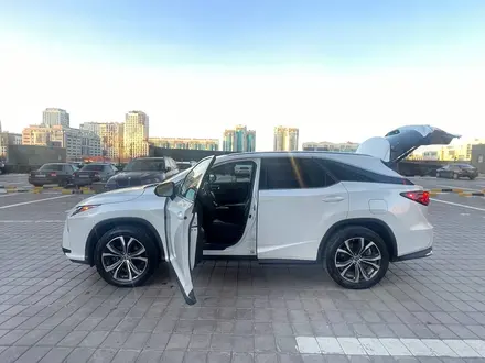 Lexus RX 350 2019 года за 27 000 000 тг. в Астана – фото 8