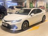 Toyota Camry 2022 года за 13 200 000 тг. в Астана