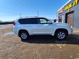 Toyota Land Cruiser Prado 2013 годаүшін16 100 000 тг. в Уральск – фото 4