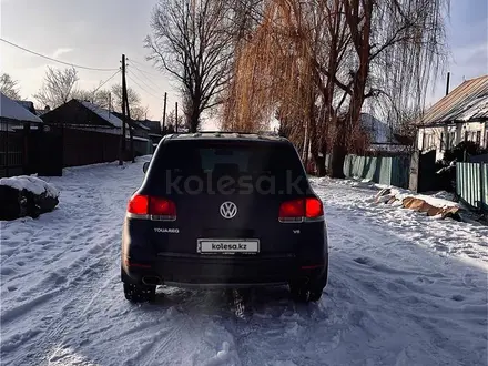 Volkswagen Touareg 2005 года за 5 000 000 тг. в Алматы – фото 10