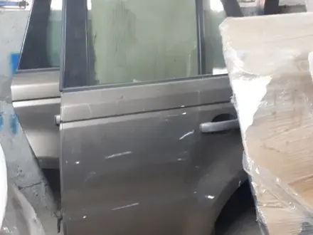 Стекло боковое передней/задней двери Range Roverүшін1 245 тг. в Алматы – фото 3