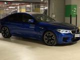 BMW M5 2019 года за 44 500 000 тг. в Астана – фото 2
