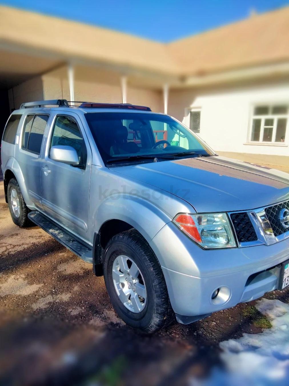 Nissan Pathfinder 2005 г.