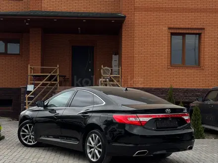 Hyundai Grandeur 2015 года за 8 800 000 тг. в Алматы – фото 10