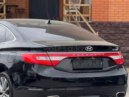 Hyundai Grandeur 2015 года за 8 800 000 тг. в Алматы – фото 13