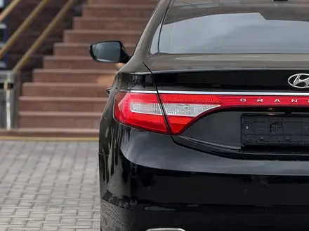 Hyundai Grandeur 2015 года за 8 800 000 тг. в Алматы – фото 15