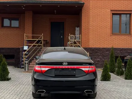 Hyundai Grandeur 2015 года за 8 800 000 тг. в Алматы – фото 6