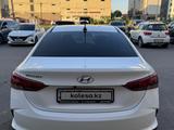 Hyundai Accent 2021 годаүшін7 200 000 тг. в Астана – фото 5