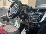 Hyundai Accent 2013 года за 5 300 000 тг. в Есик – фото 4