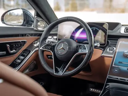 Mercedes-Benz S 580 2022 года за 74 950 000 тг. в Алматы – фото 20