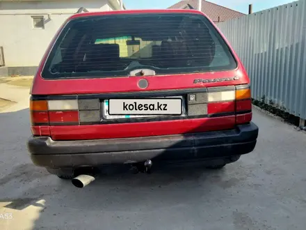 Volkswagen Passat 1993 года за 1 300 000 тг. в Атырау – фото 3