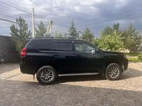 Toyota Land Cruiser Prado 2018 года за 23 000 000 тг. в Алматы