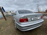 BMW 523 1996 года за 2 500 000 тг. в Саумалколь – фото 4