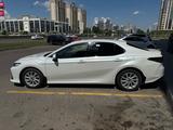 Toyota Camry 2023 года за 17 500 000 тг. в Астана – фото 4