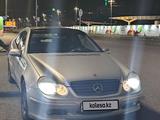 Mercedes-Benz C 180 2001 годаүшін2 200 000 тг. в Алматы – фото 3