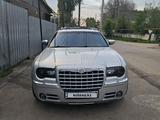 Chrysler 300C 2005 годаүшін8 500 000 тг. в Алматы – фото 2