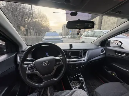 Hyundai Accent 2018 года за 5 800 000 тг. в Алматы – фото 5