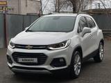Chevrolet Tracker 2021 года за 7 500 000 тг. в Актобе – фото 2