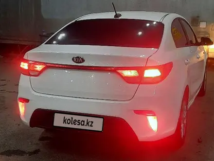 Kia Rio 2018 года за 7 000 000 тг. в Шымкент – фото 5