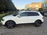 Volkswagen Tiguan 2018 года за 10 100 000 тг. в Алматы – фото 4