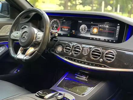 Mercedes-Benz S 63 AMG 2018 года за 41 500 000 тг. в Алматы – фото 17