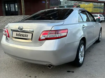 Toyota Camry 2011 года за 6 200 000 тг. в Семей – фото 3