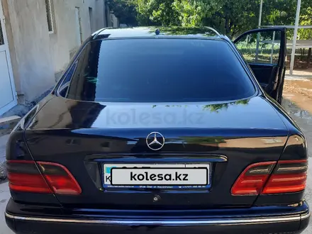 Mercedes-Benz E 320 1998 года за 4 000 000 тг. в Туркестан – фото 11