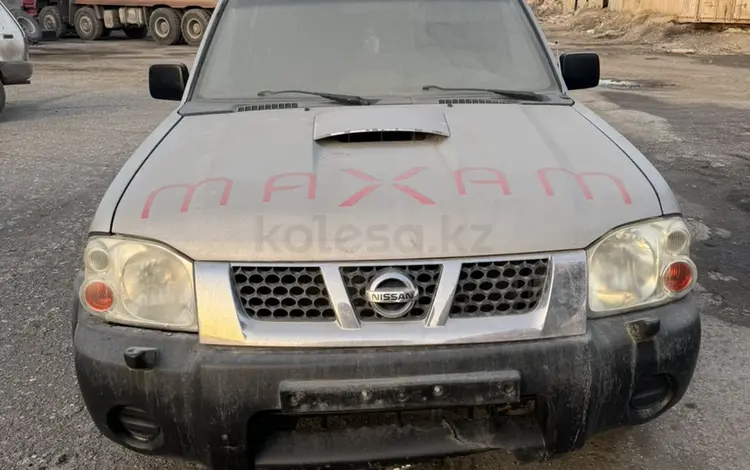 Nissan NP300 2012 года за 2 500 000 тг. в Темиртау