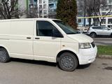 Volkswagen Transporter 2004 года за 3 490 000 тг. в Алматы – фото 2