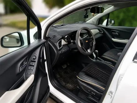 Chevrolet Tracker 2020 года за 6 950 000 тг. в Алматы – фото 12