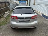 Chevrolet Lacetti 2013 года за 2 250 000 тг. в Усть-Каменогорск – фото 2