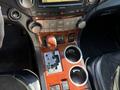 Toyota Highlander 2013 годаүшін11 900 000 тг. в Алматы – фото 13