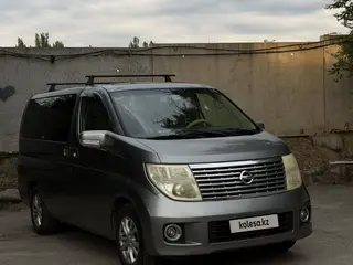 Nissan Elgrand, 2005